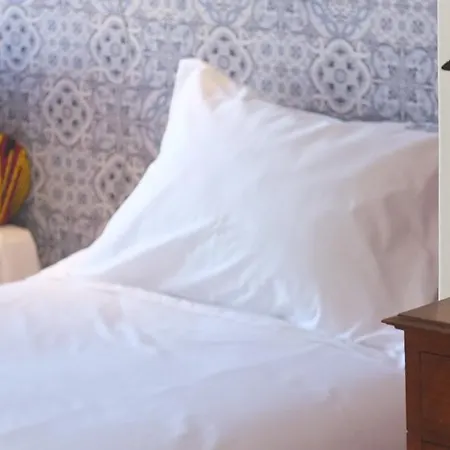 Bn Ghouse Penzion Lisboa