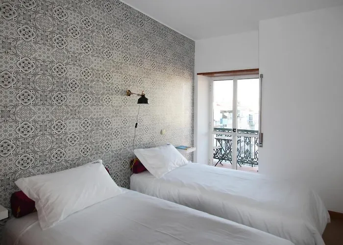 Bn Ghouse Lisboa